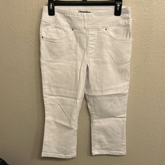 Lee Women Pull-Up Slim Fit Sculpting Mid Rise White Cropped Jeans Size 6 Petite - Picture 1 of 2